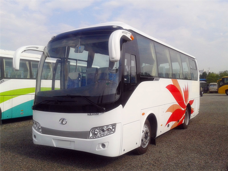 成都大巴租車 成都大巴租車