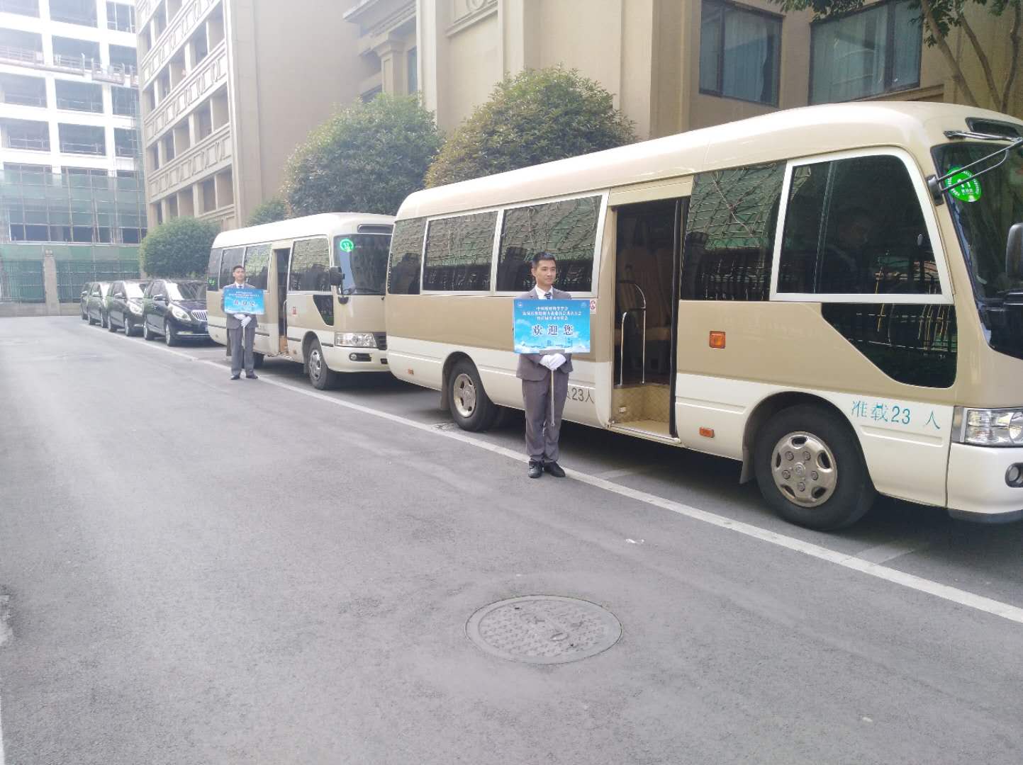 成都租中巴車(chē) 成都租中巴車(chē)