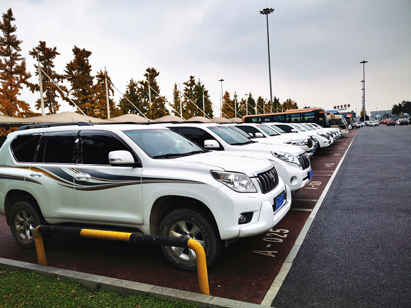 成都租車去稻城亞丁 成都租車去稻城亞丁