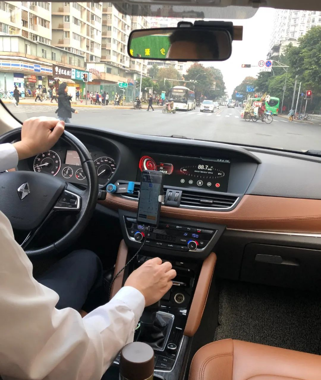 領舞全國的成都租車 領舞全國的成都租車