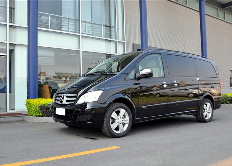 成都租賃商務(wù)車