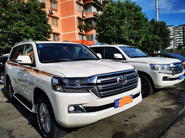 成都包車旅游 成都包車旅游