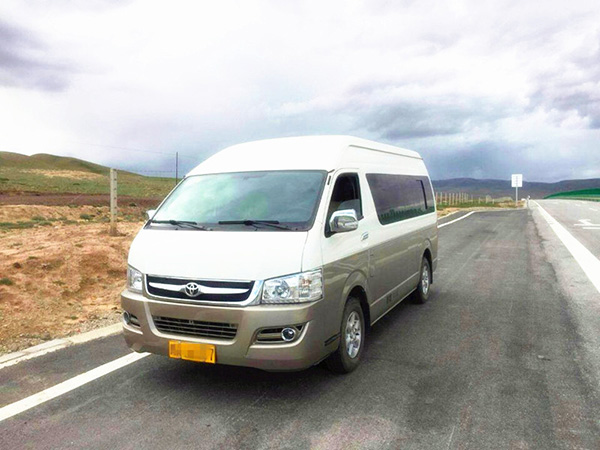 成都中巴車租賃價(jià)格 成都中巴車租賃價(jià)格