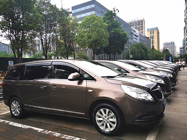成都商務(wù)會(huì)議用車 成都商務(wù)會(huì)議用車
