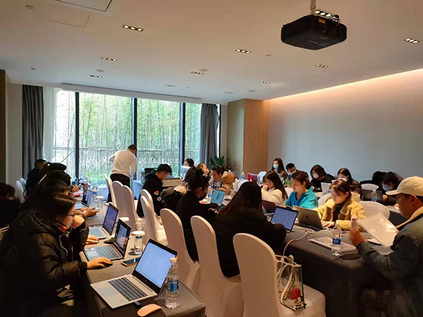 成都會(huì)議租車包車 成都會(huì)議租車包車