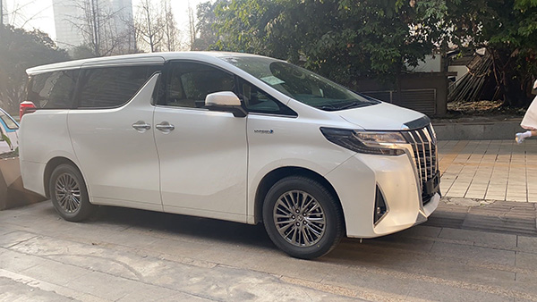 成都節(jié)日租車(chē) 成都節(jié)日租車(chē)